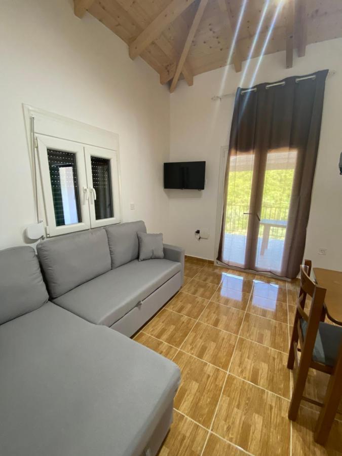Babis Apartment Áyios Nikítas 外观 照片