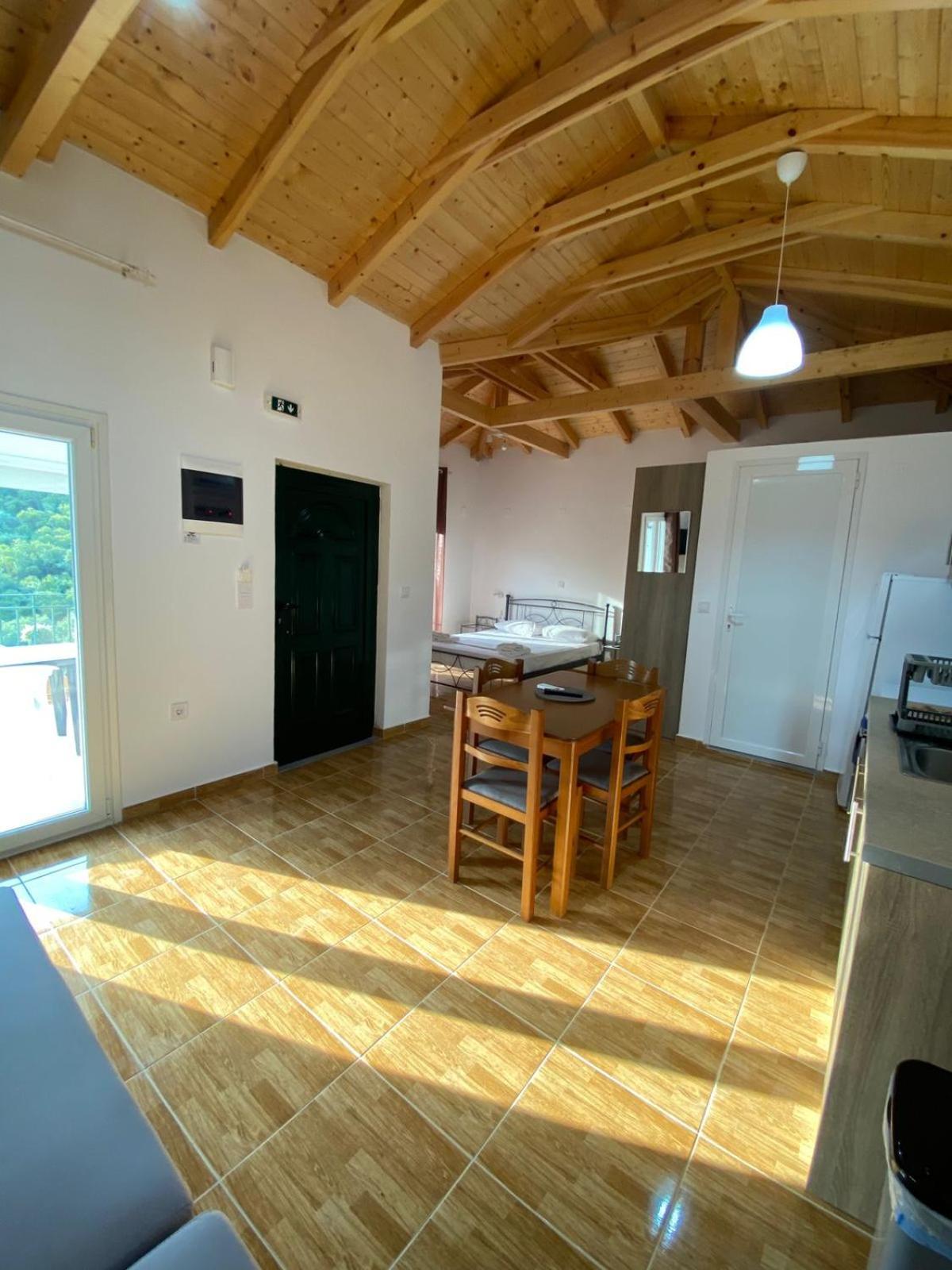 Babis Apartment Áyios Nikítas 外观 照片